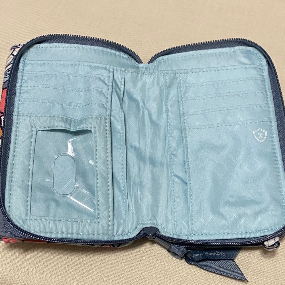 Vera Bradley Tropical Evening Quilted Gray and Orange Floral RFID Wallet - Picture 7 of 11